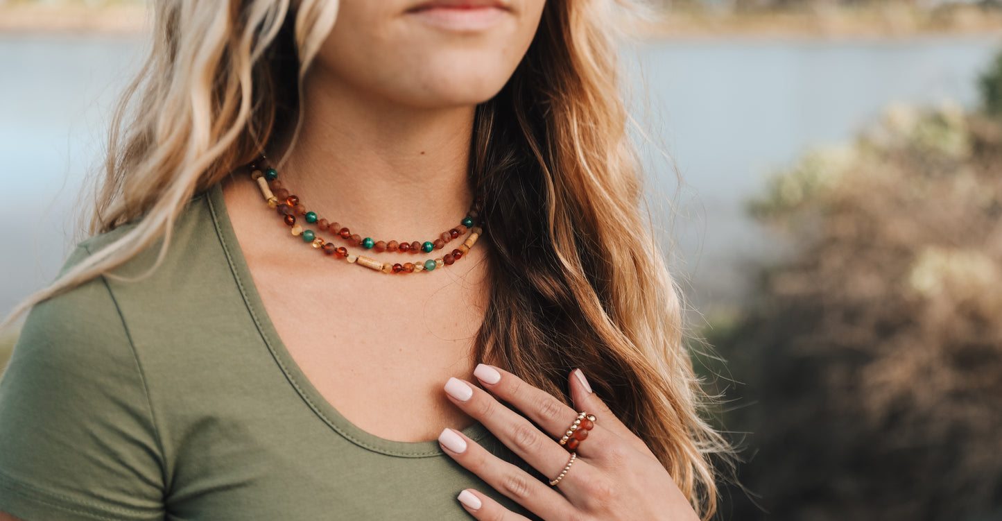 Ámbar báltico de coñac crudo || Lava + Jade + Ágata || Collar