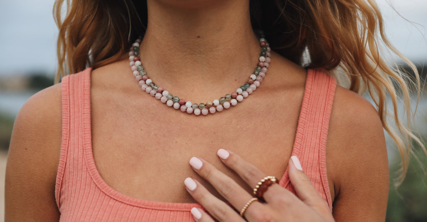 Piedra preciosa pura + cuarzo rosa || Collar