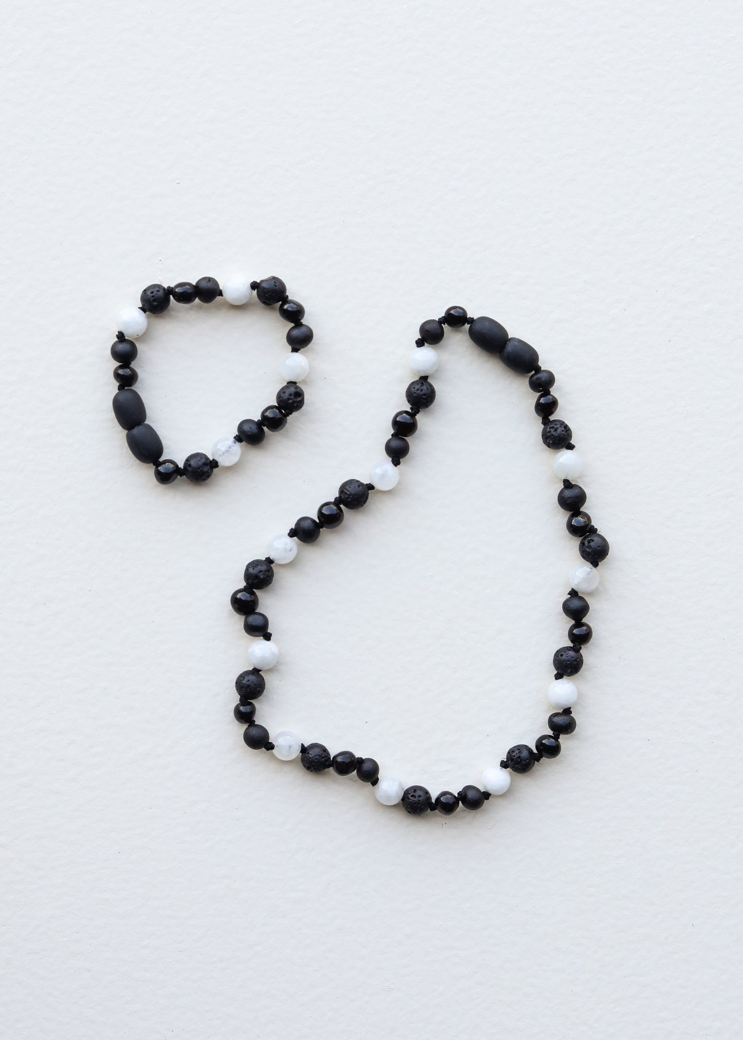 Coñac crudo Ámbar báltico + Piedra lunar || Collar