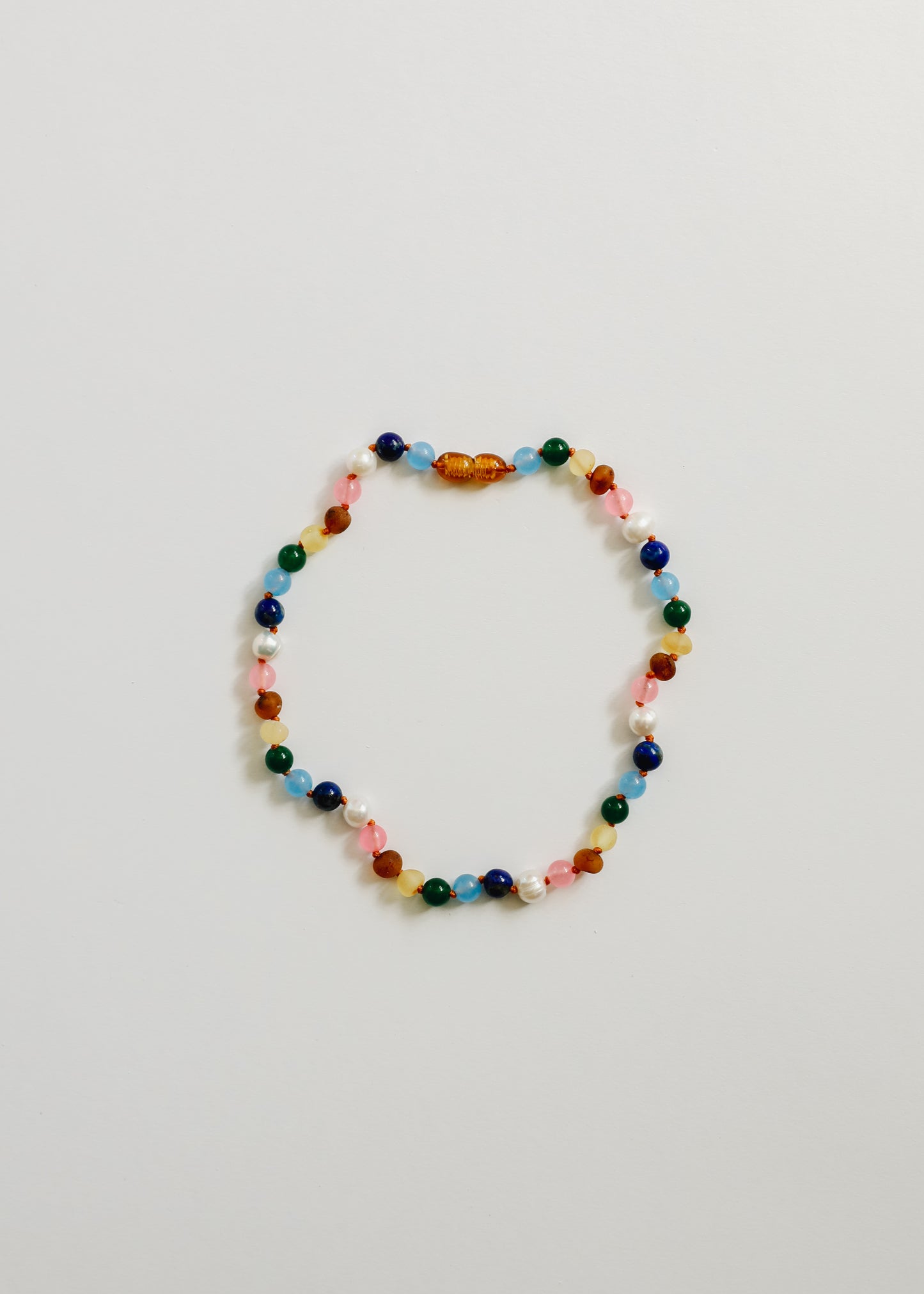 Collar de perlas y ámbar báltico crudo + piedras preciosas de color rosa dulce