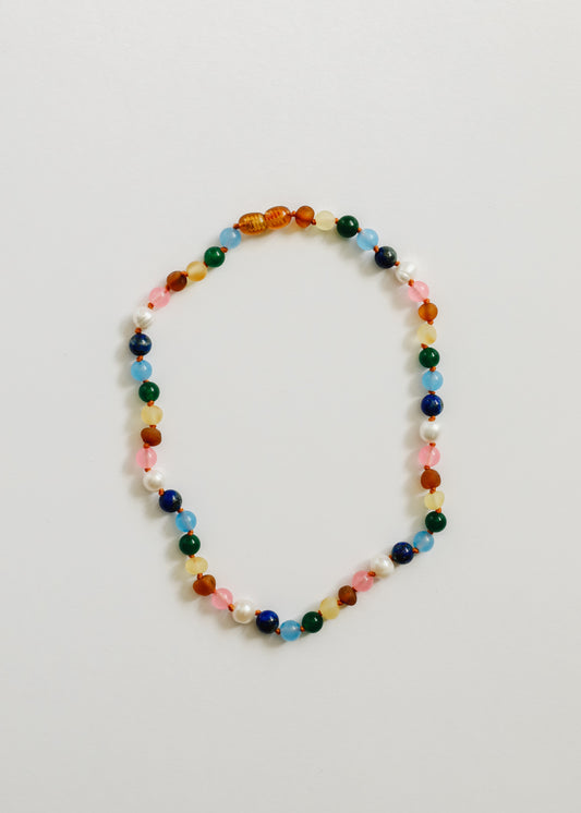 Collar de perlas y ámbar báltico crudo + piedras preciosas de color rosa dulce