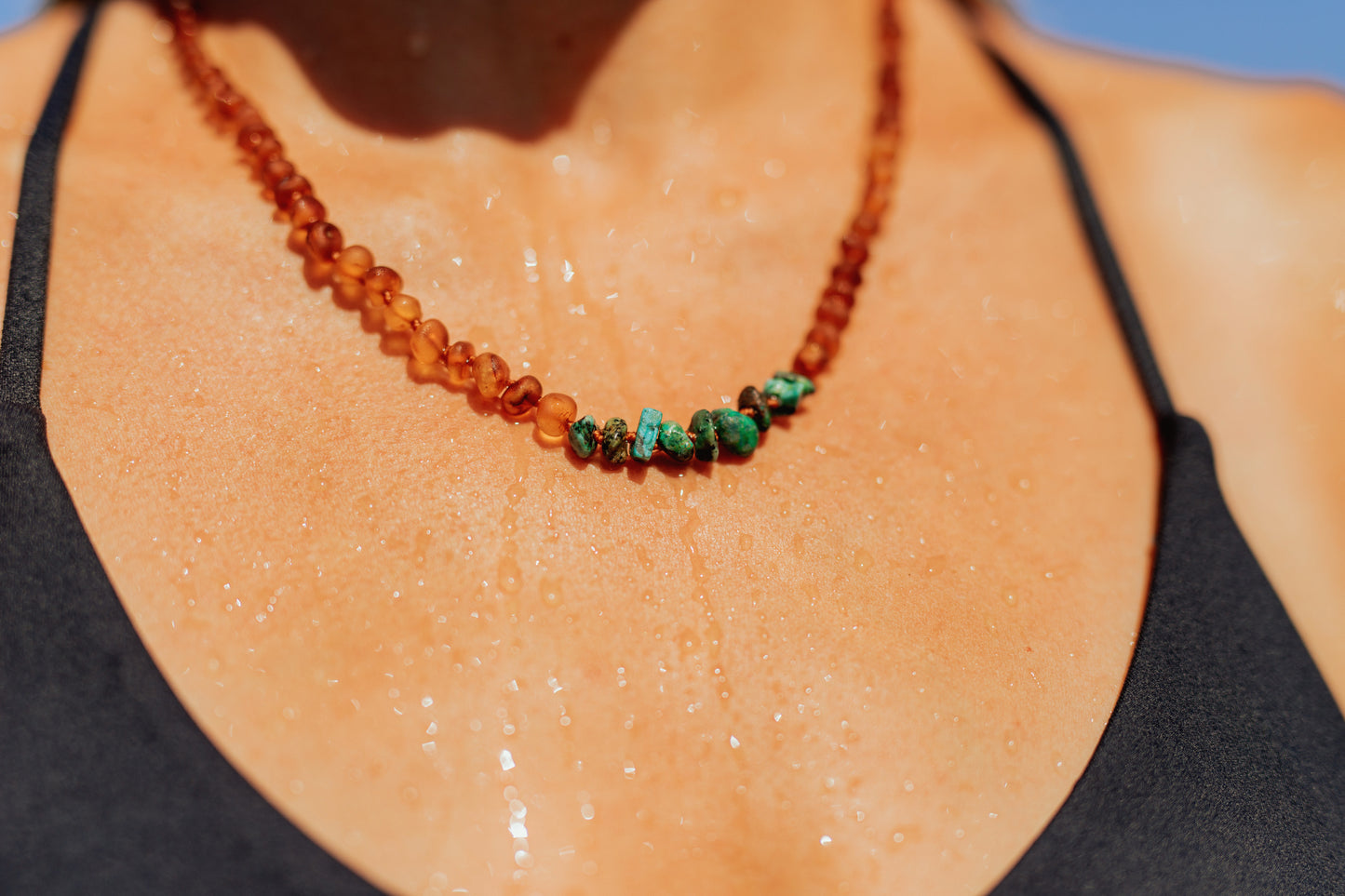 Ámbar báltico de coñac crudo + Amazonita verde cruda || Collar