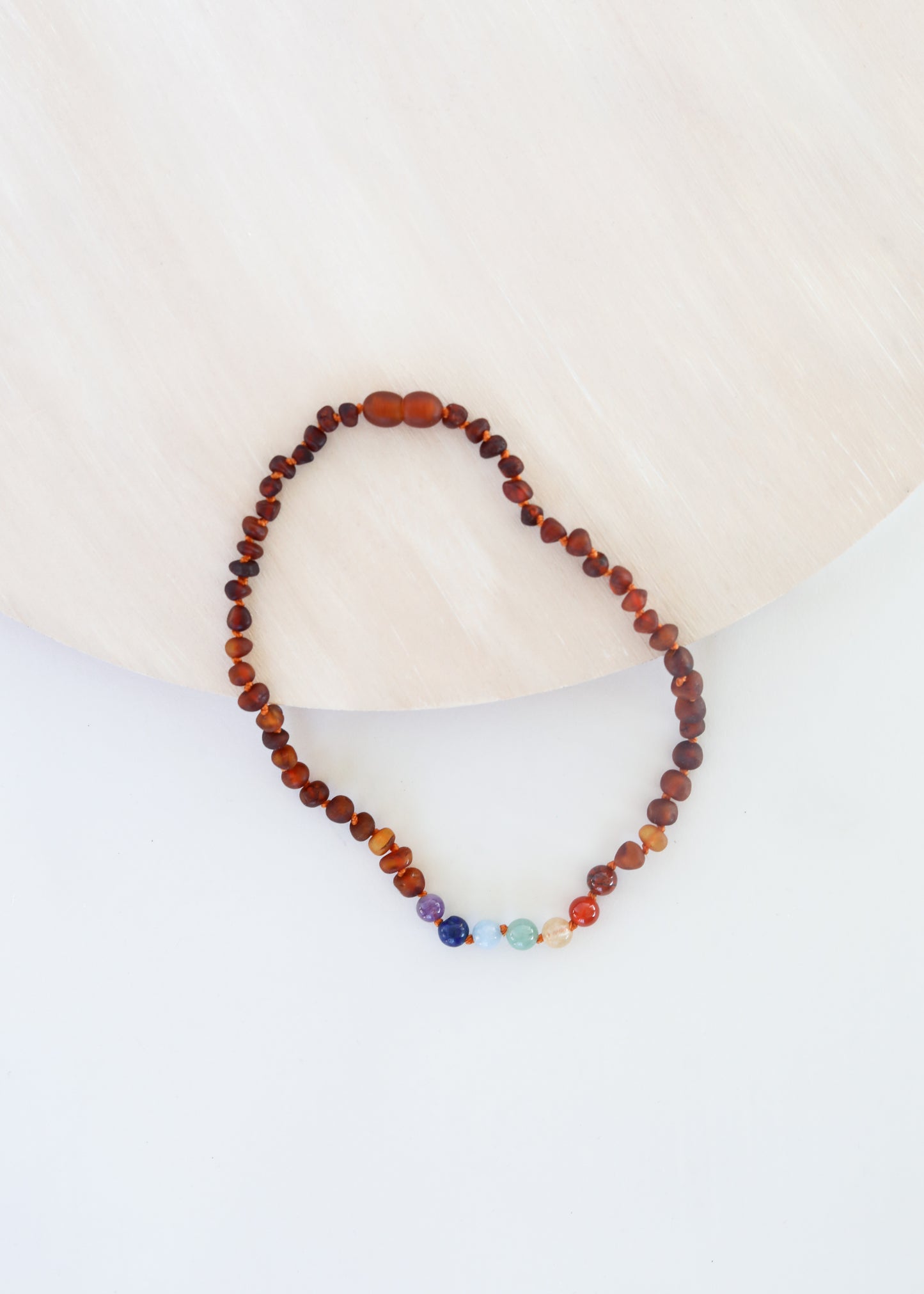 Ámbar báltico coñac crudo + cristales CHAKRA || Collar