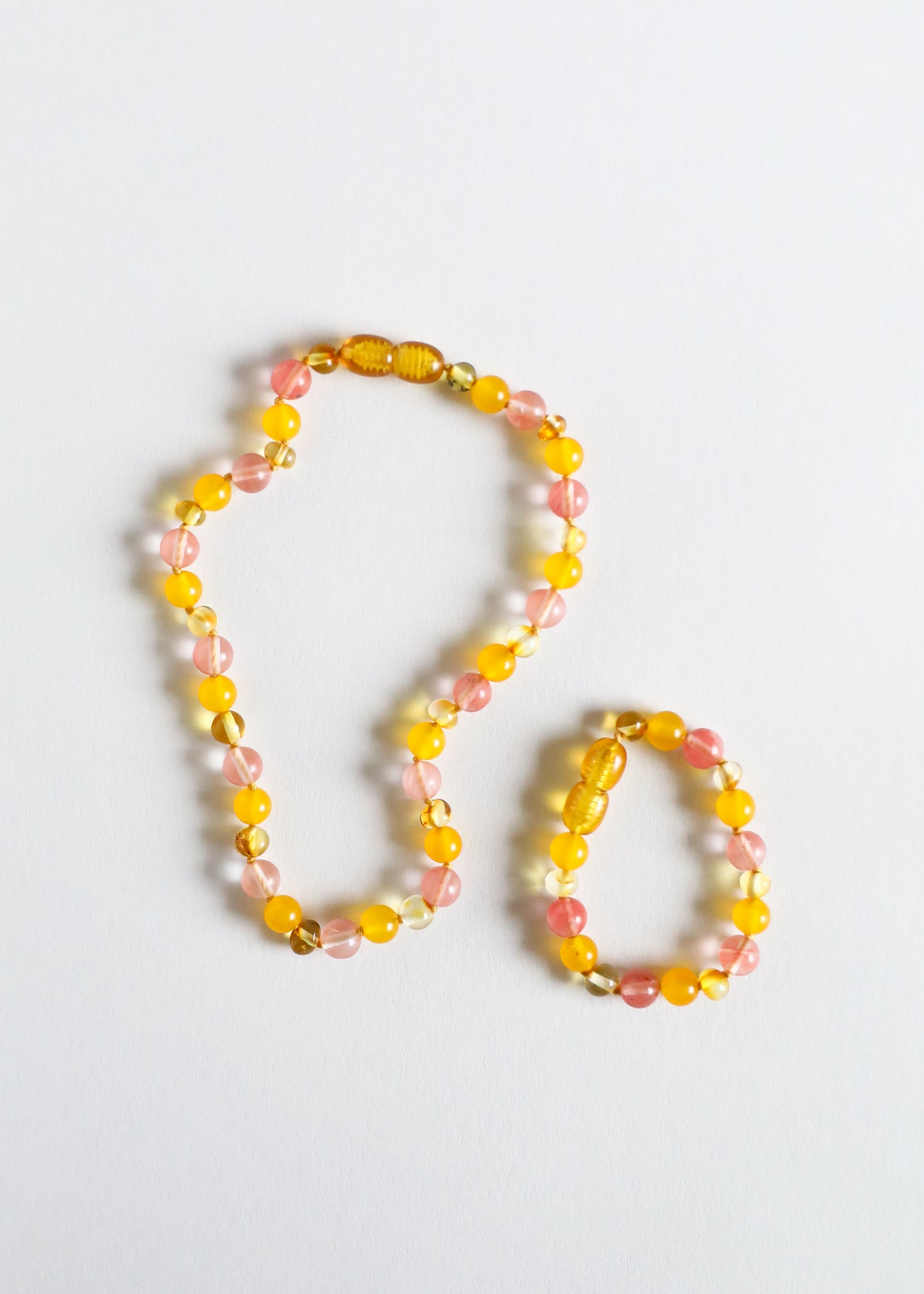 Ámbar báltico con miel pulida + piedras preciosas de madreselva || Collar