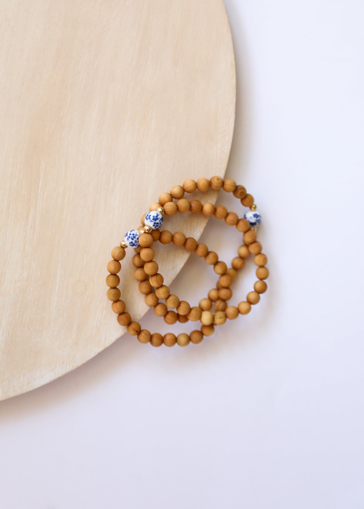 Madera de Ciprés + Flores || Pulsera para adultos