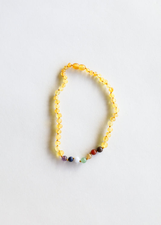 Ámbar báltico de miel cruda + cristales CHAKRA || Collar