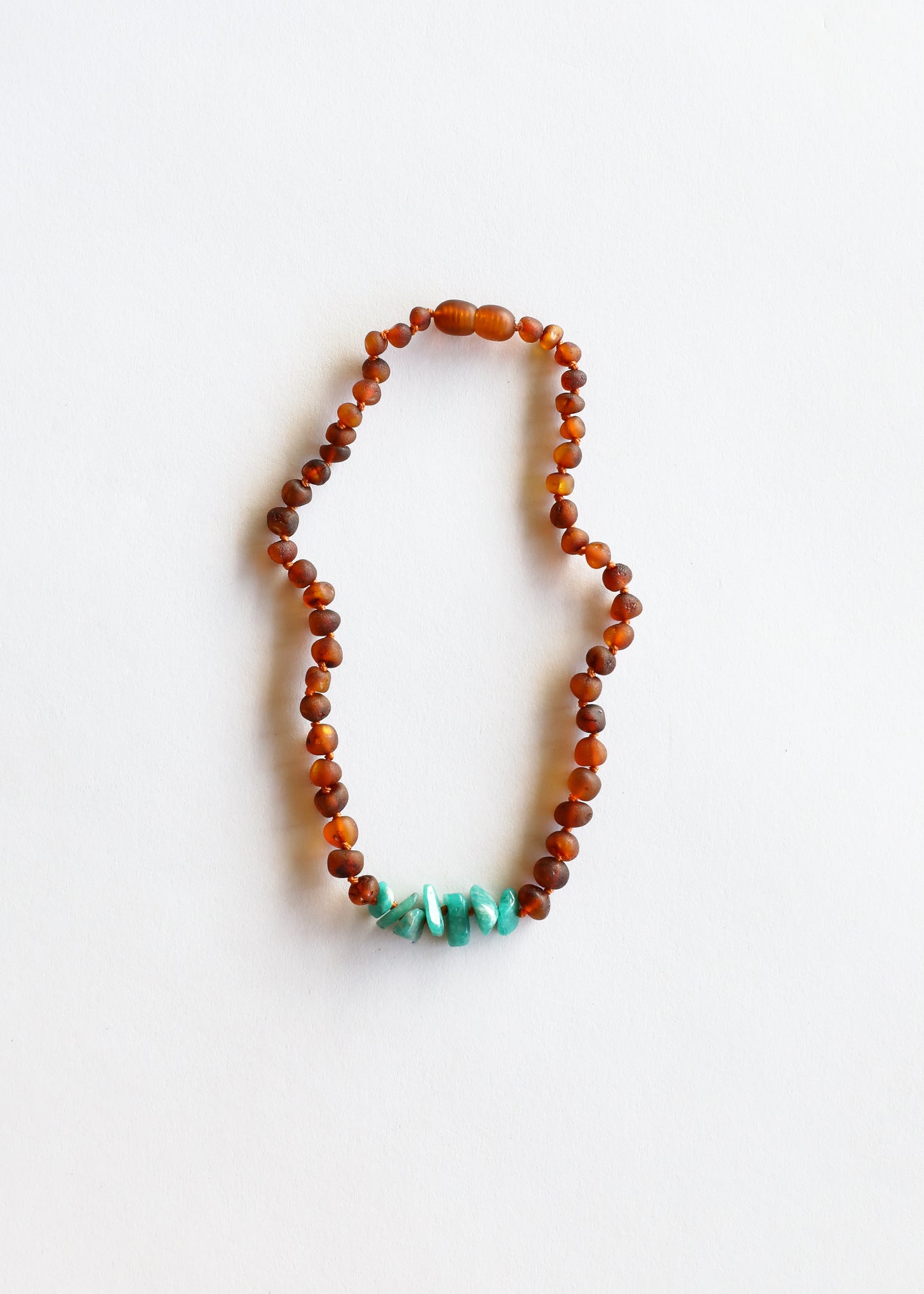 Ámbar báltico de coñac crudo + Amazonita verde cruda || Collar