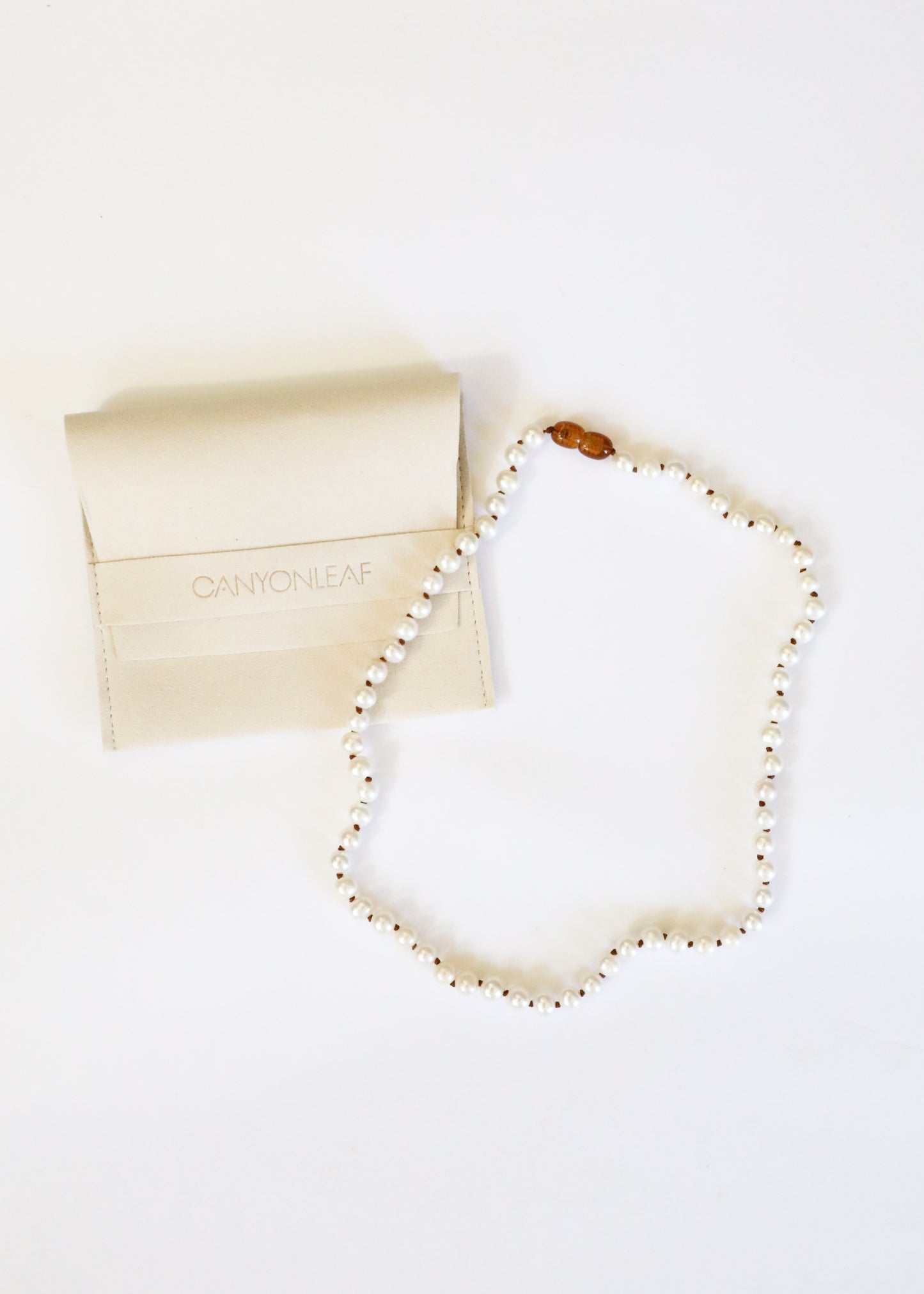 Piedra preciosa pura + perla || Collar