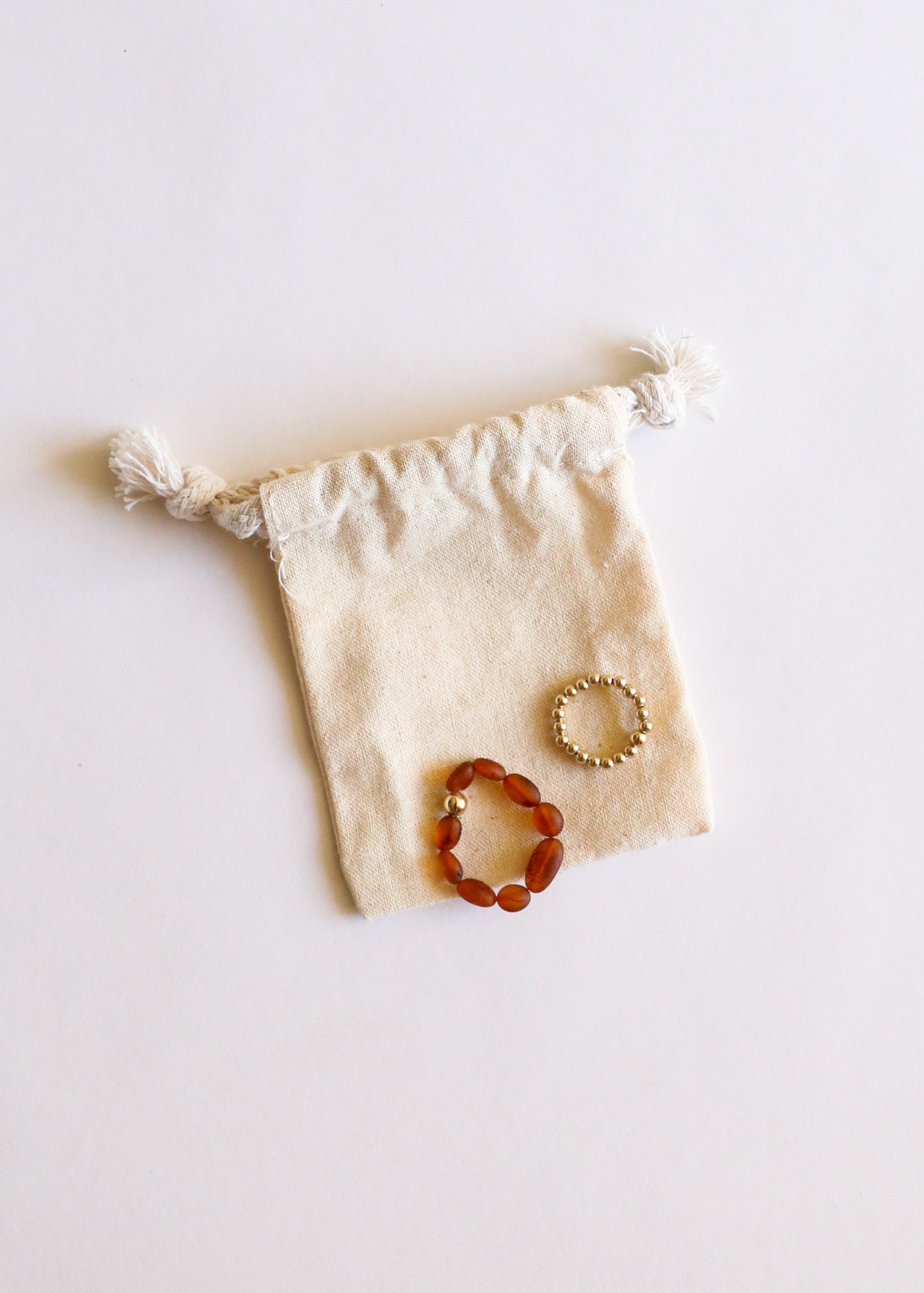 Ámbar Báltico Coñac Crudo + Oro || Pila de anillos