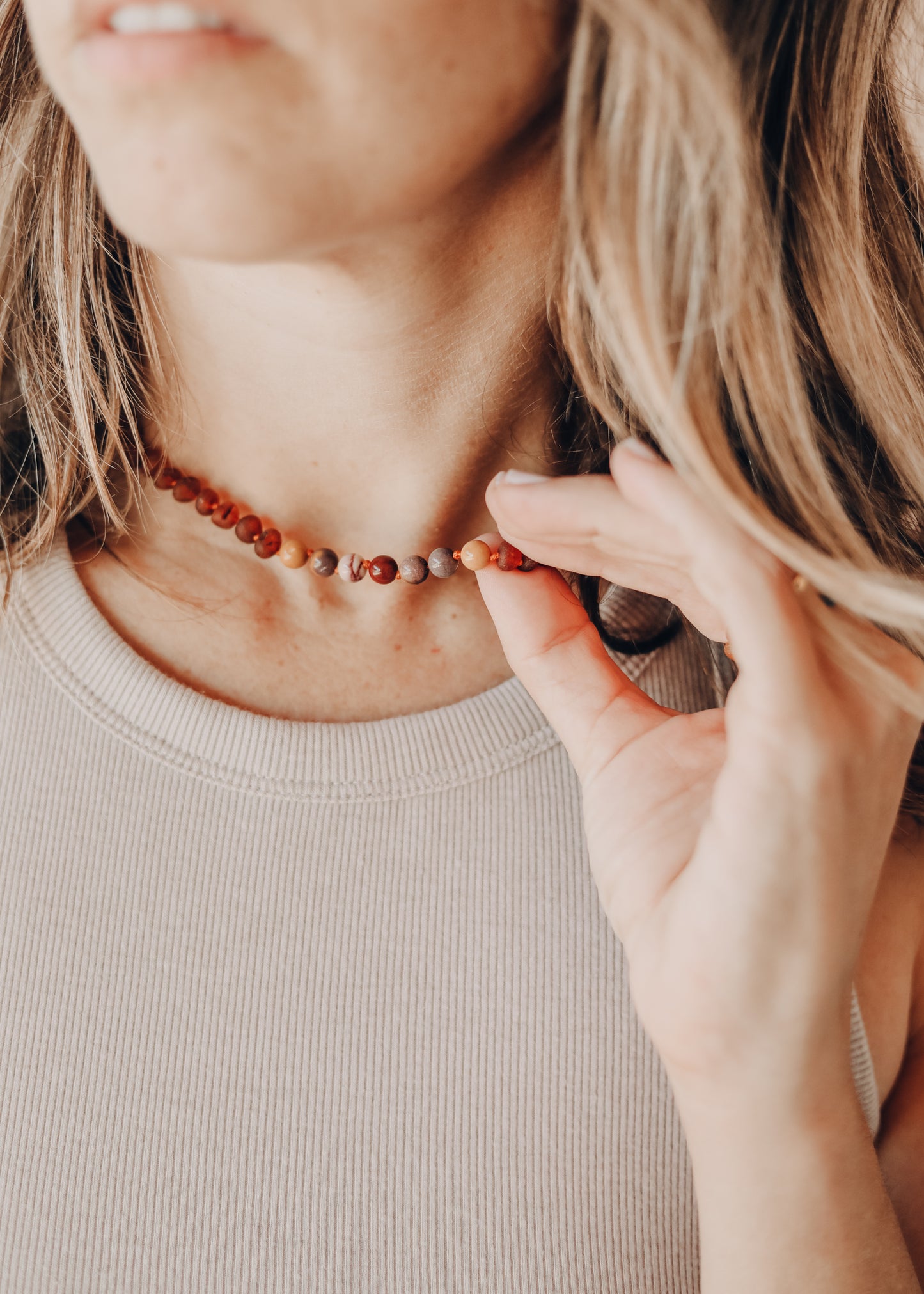 Ámbar báltico coñac crudo + jaspe mookaita || Collar