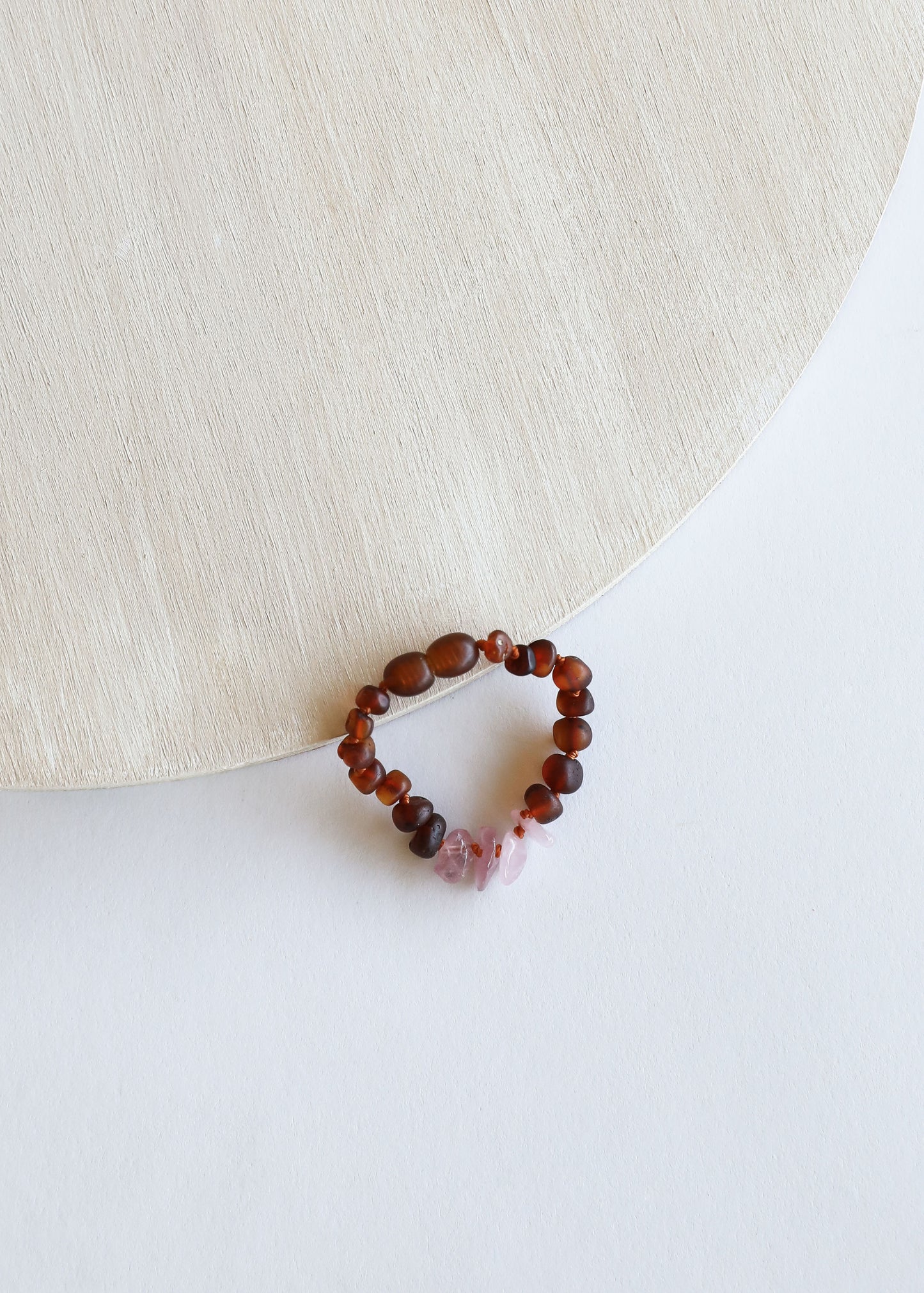 Ámbar báltico de coñac crudo + cuarzo rosa crudo || Conjunto de pulsera