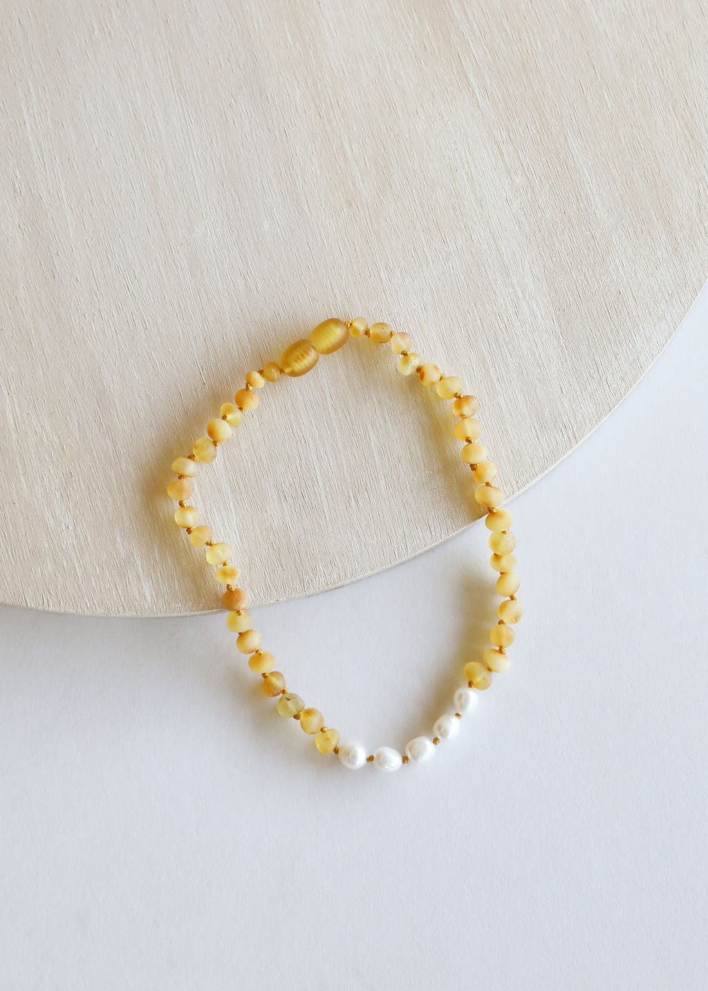 Miel cruda Ámbar báltico + Perla || Collar