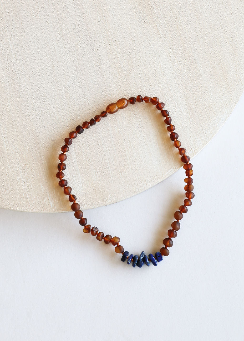 Coñac crudo Ámbar báltico + Lapislázuli crudo || Collar