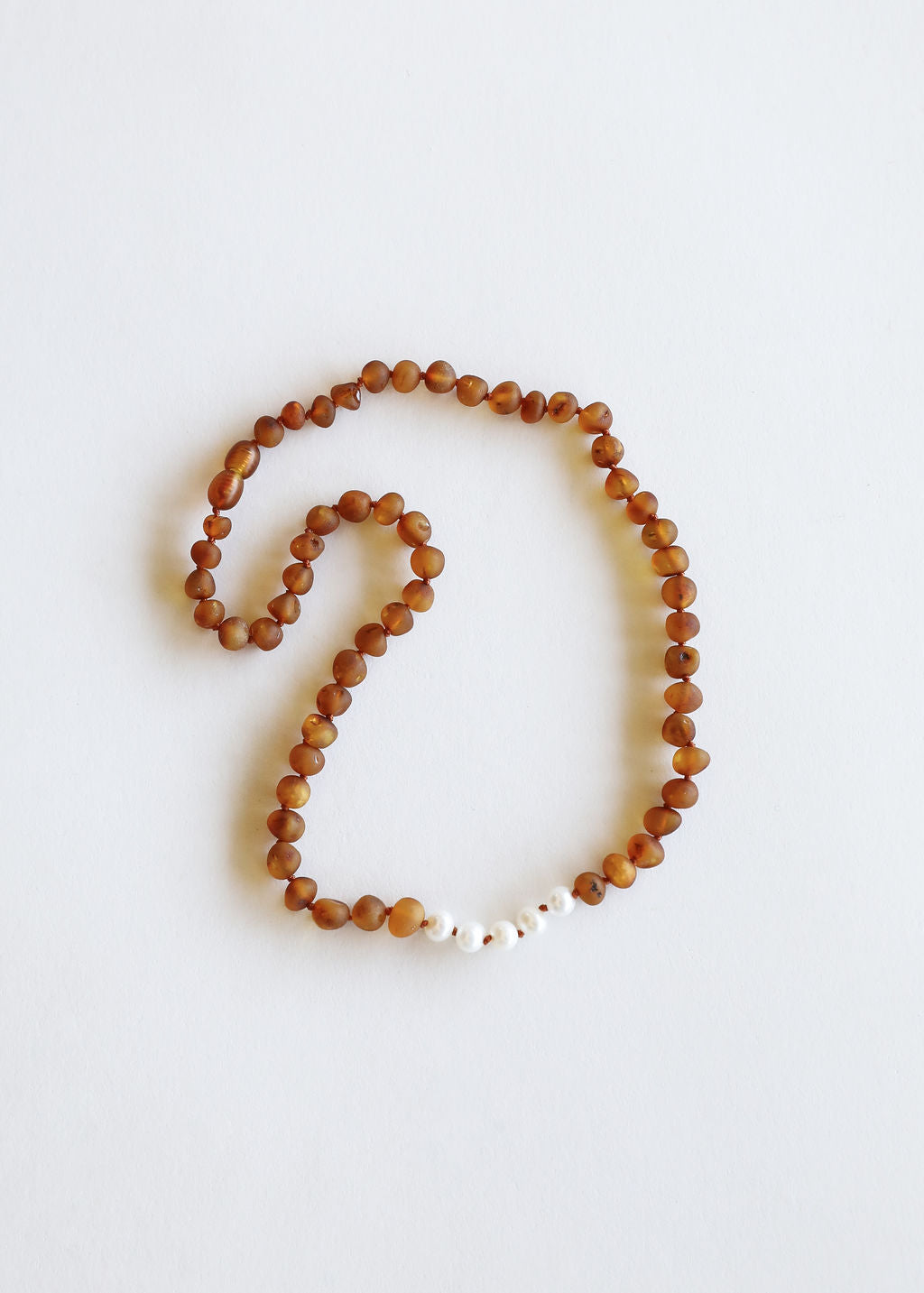 Coñac crudo Ámbar báltico + Perlas || Collar