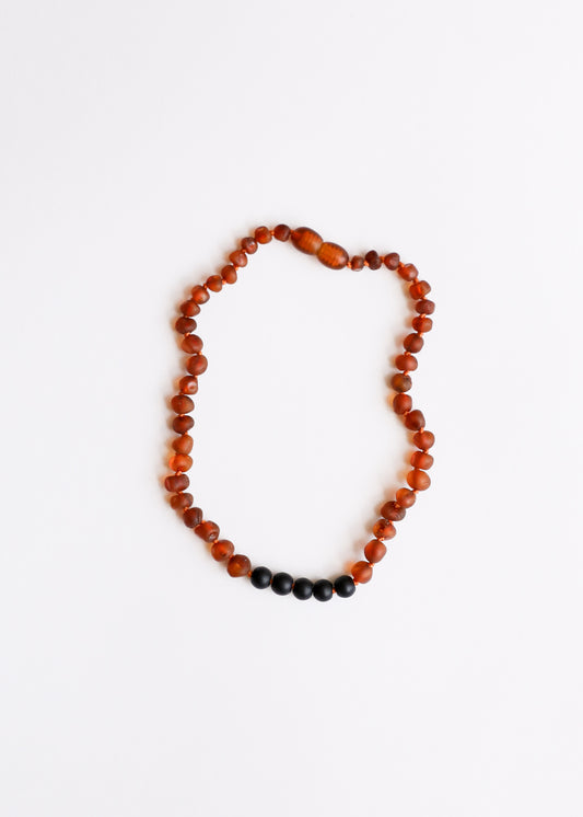 Ámbar báltico de coñac crudo + Shungit || Collar