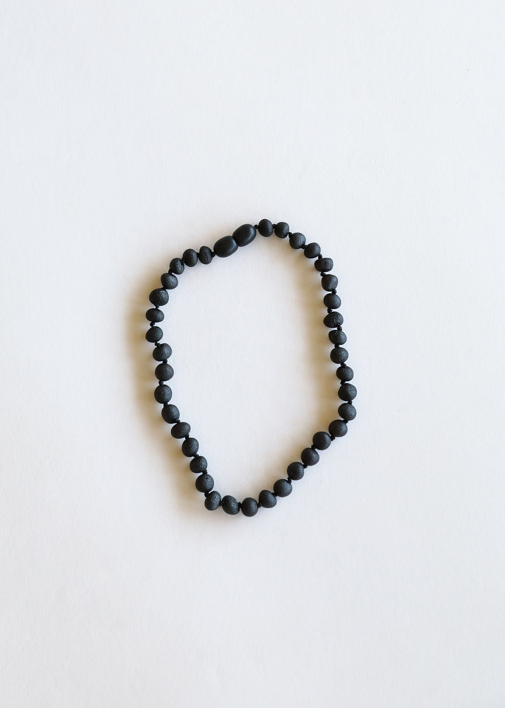 Ámbar báltico negro crudo || Collar