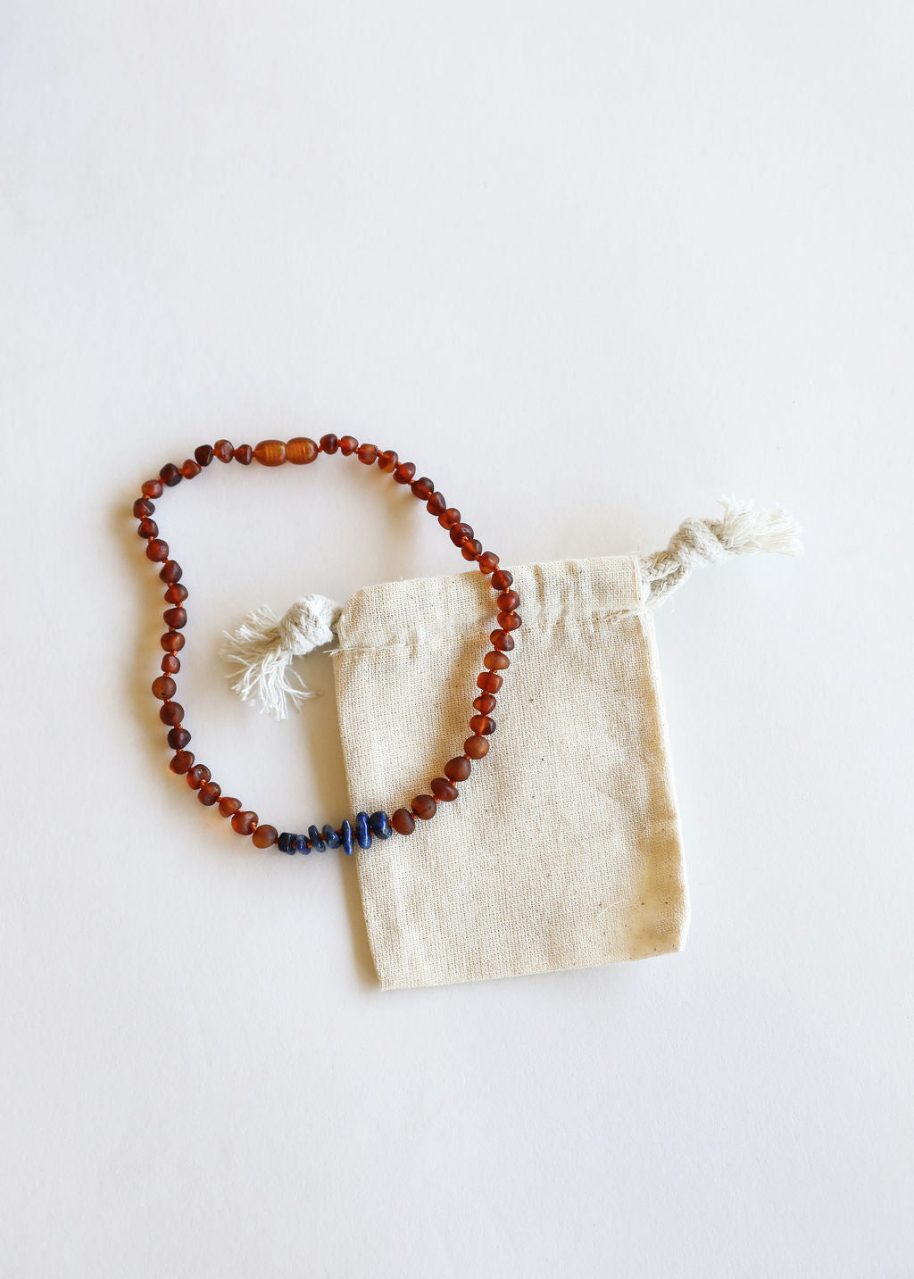 Coñac crudo Ámbar báltico + Lapislázuli crudo || Collar