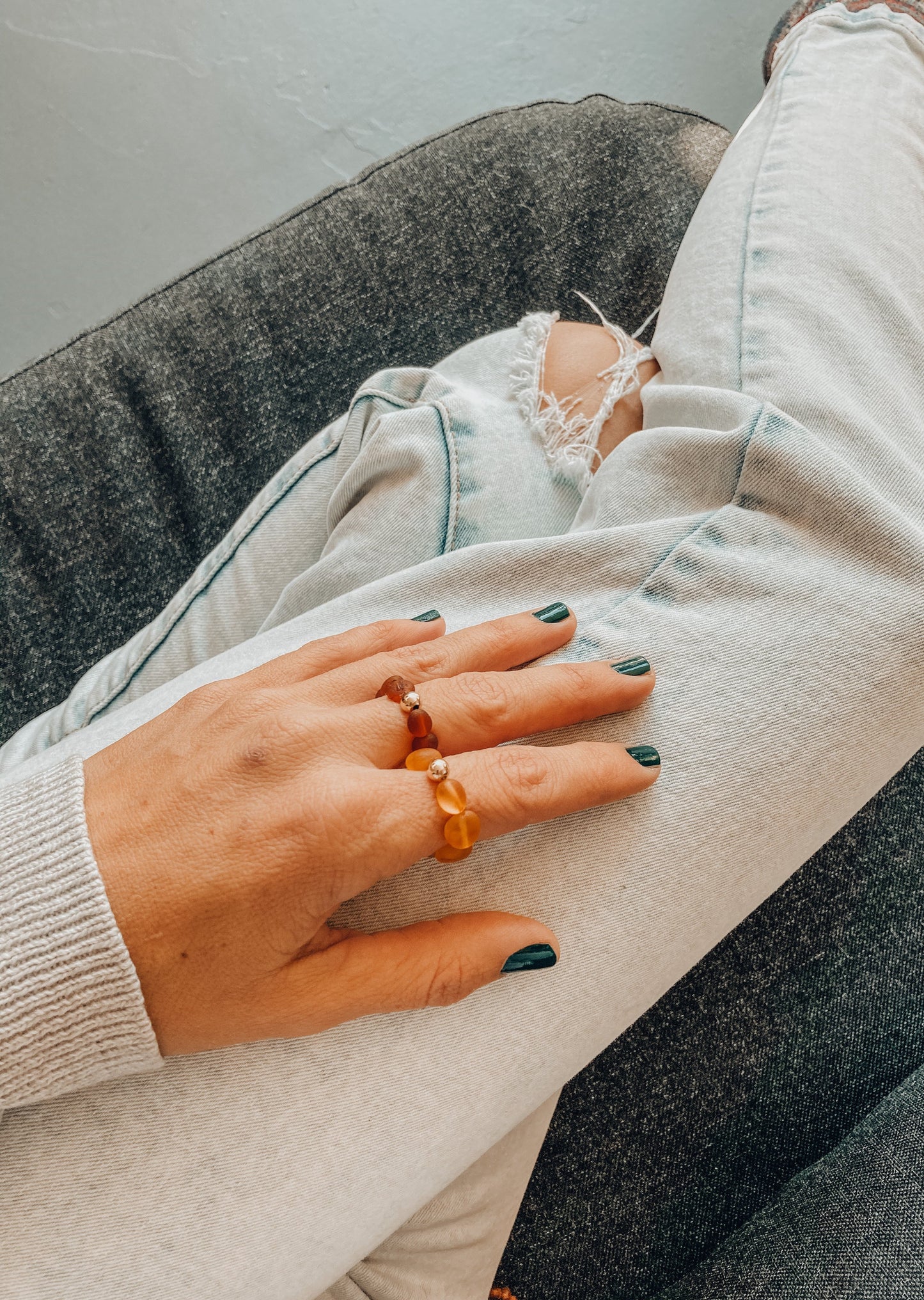 Miel cruda Ámbar báltico + Oro || Anillo