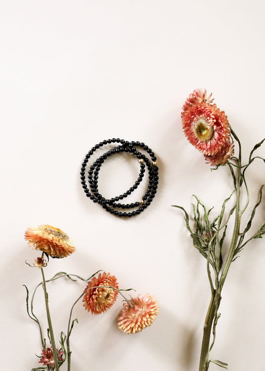 Delicada Shungit + Oro || Pulsera para adultos
