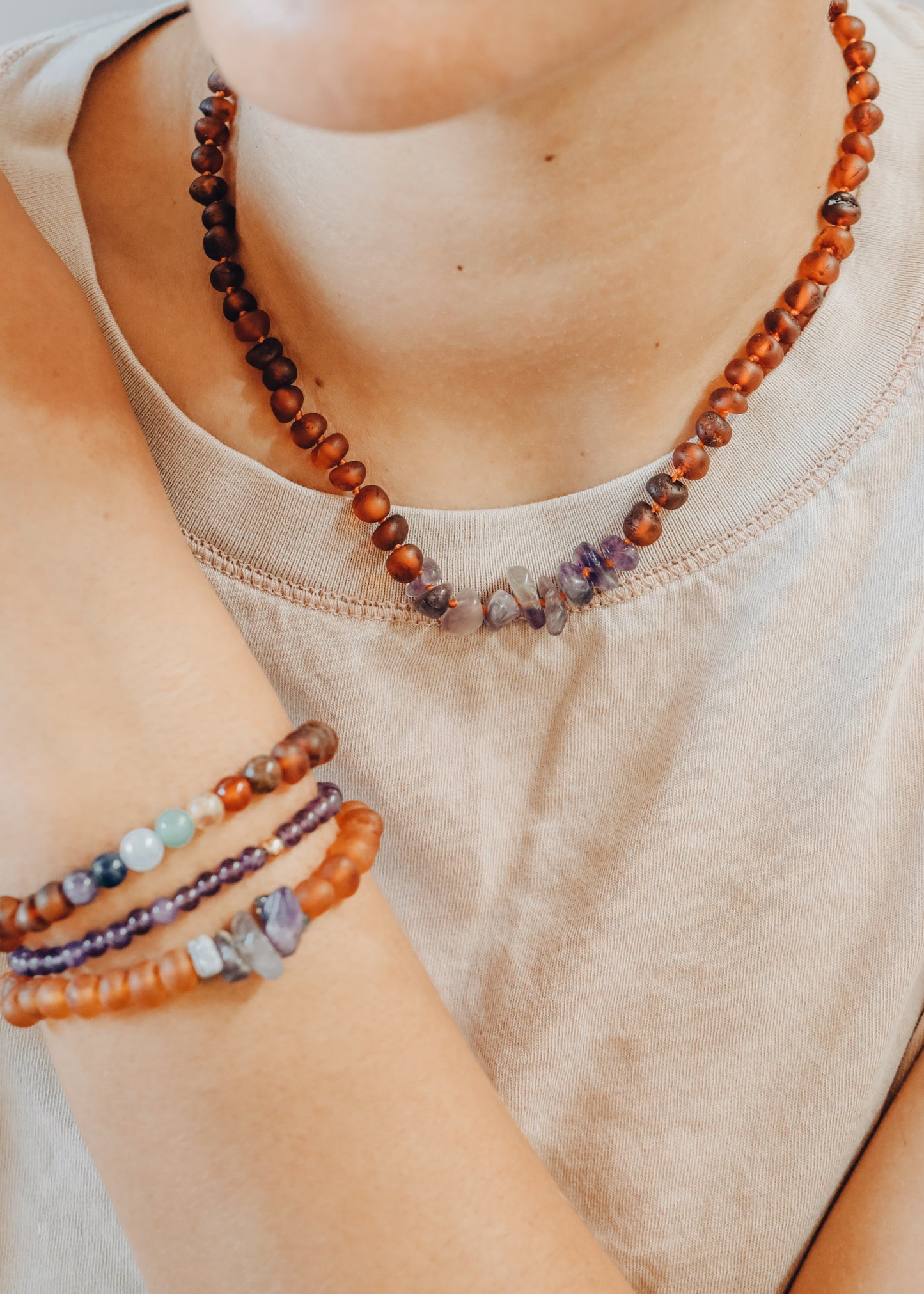 Coñac crudo Ámbar báltico + Amatista cruda || Pulsera para adultos