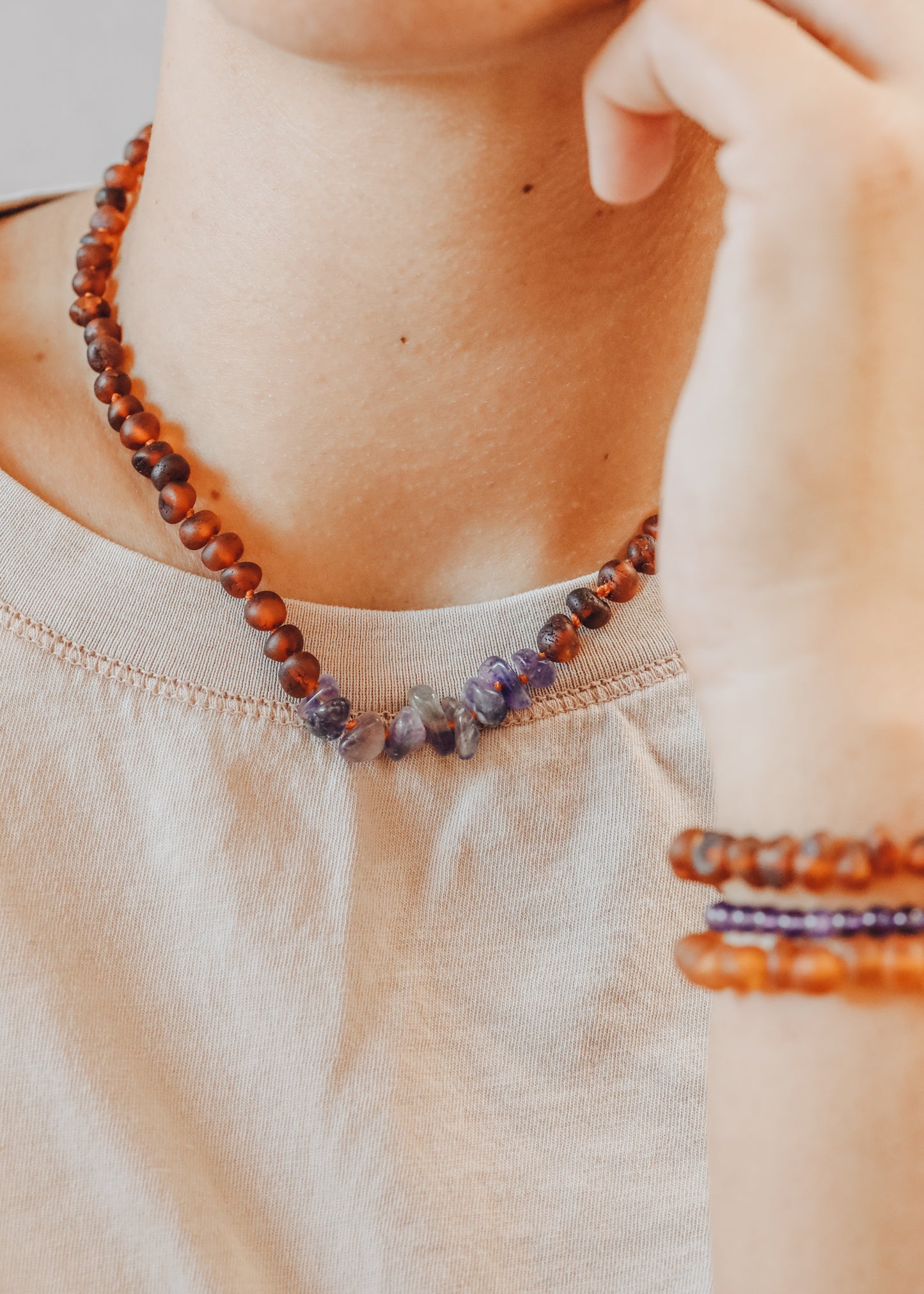 Coñac crudo Ámbar báltico + Amatista cruda || Collar