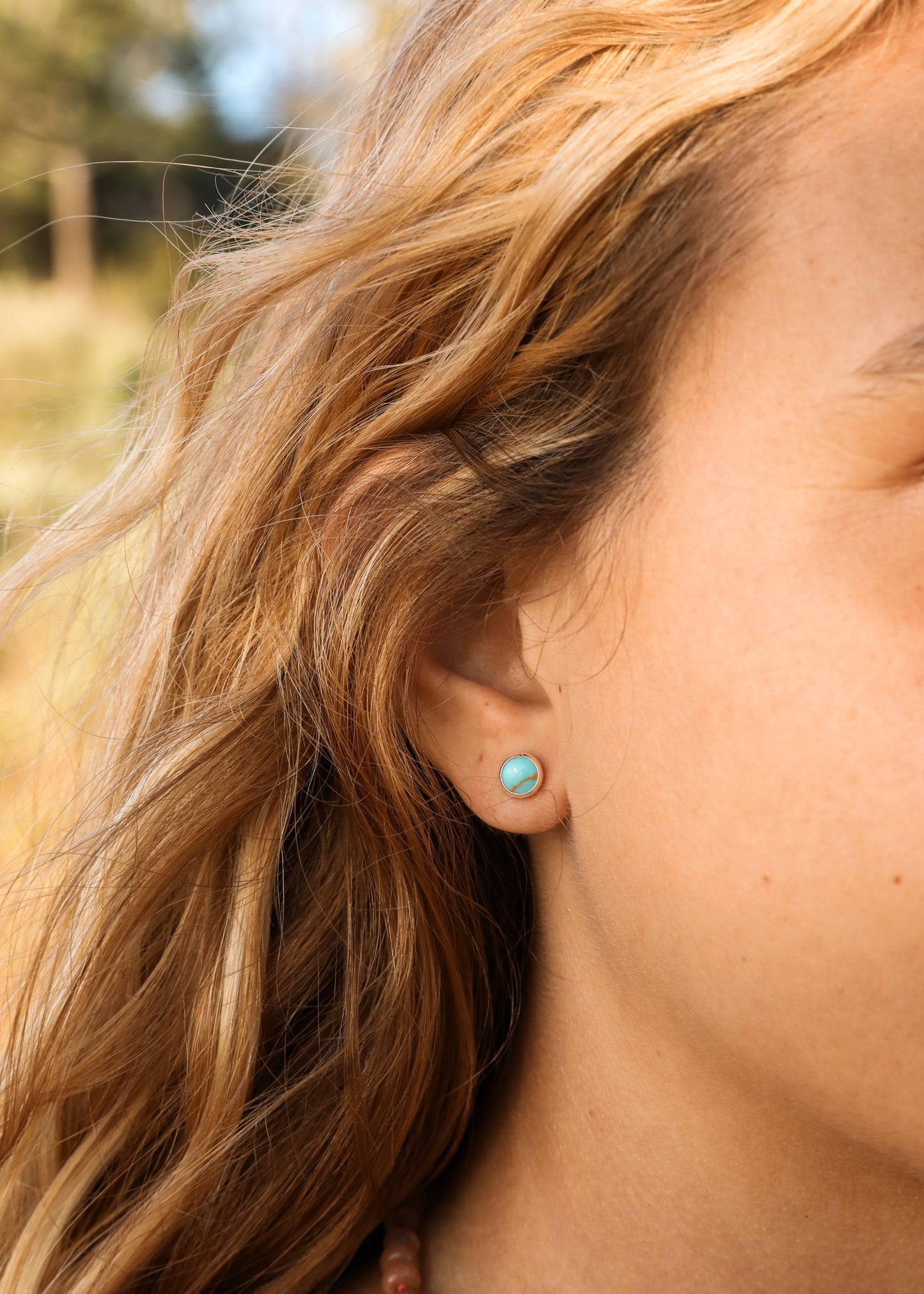 Elevated Essentials - Pendientes Kingman Turquesa